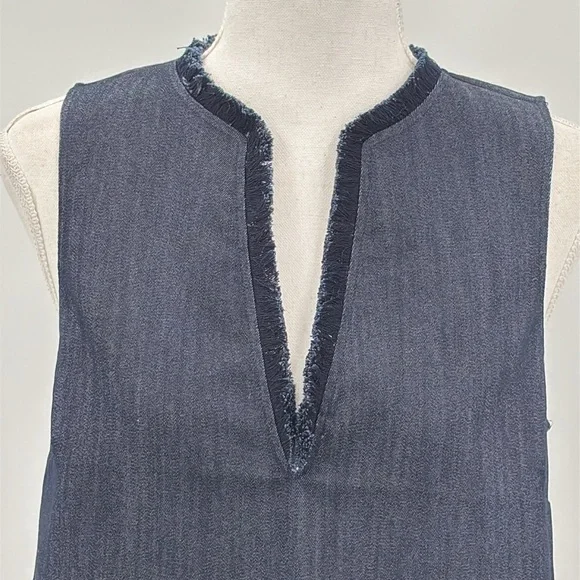 Elizabeth and James Fringed V Neck Sleeveless Cropped Top - Denim - NWOT - Small - Picture 2 of 6